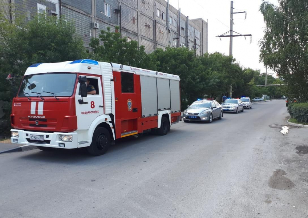 Не пропустили пожарных и поплатились деньгами водители Новороссийска Не пропустили пожарных и поплатились деньгами водители Новороссийска