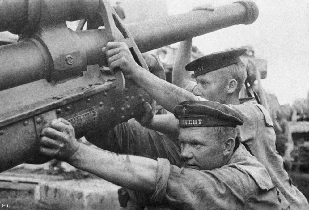 24 апреля 1943 года в Новороссийске. На 75 лет назад 24 апреля 1943 года в Новороссийске. На 75 лет назад