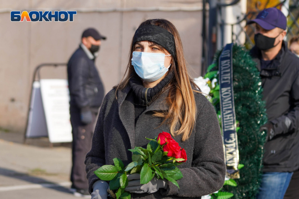 Новороссийцев не будут выгонять с кладбищ в Радоницу Новороссийцев не будут выгонять с кладбищ в Радоницу