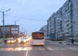 Водители все чаще не пропускают пешеходов в Новороссийске Водители все чаще не пропускают пешеходов в Новороссийске