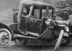 Календарь: 17 августа – День первого наезда автомобиля на пешехода Календарь: 17 августа – День первого наезда автомобиля на пешехода
