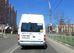 Езда на красный становится нормой для новороссийских маршрутчиков Езда на красный становится нормой для новороссийских маршрутчиков