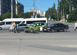 С начала года на дорогах Новороссийска произошло 127 ДТП, погибло 11 человек С начала года на дорогах Новороссийска произошло 127 ДТП, погибло 11 человек