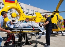 Врачи делают все возможное, чтобы спасти жизни пострадавших в ДТП пассажиров Врачи делают все возможное, чтобы спасти жизни пострадавших в ДТП пассажиров