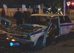 В Новороссийске двое полицейских, спешивших на помощь, пострадали в ДТП В Новороссийске двое полицейских, спешивших на помощь, пострадали в ДТП