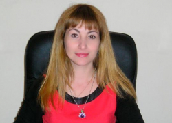 Галина Ниривняя, директор музыкального колледжа, празднует день рождения Галина Ниривняя, директор музыкального колледжа, празднует день рождения