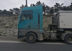 За долг в 200 тысяч арестован тягач «MAN» на посту в Новороссийске За долг в 200 тысяч арестован тягач «MAN» на посту в Новороссийске