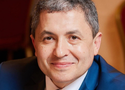 Сегодня отмечает день рождения Леонид Юрченко, генеральный директор УК "Новороссийская Управляющая Компания" Сегодня отмечает день рождения Леонид Юрченко, генеральный директор УК "Новороссийская Управляющая Компания"