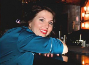 Елена Хлопотова празднует день рождения Елена Хлопотова празднует день рождения