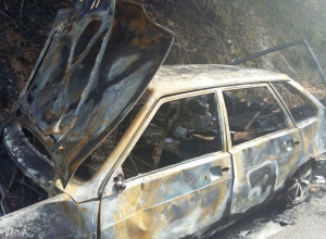 Легковой автомобиль полностью сгорел в Новороссийске Легковой автомобиль полностью сгорел в Новороссийске