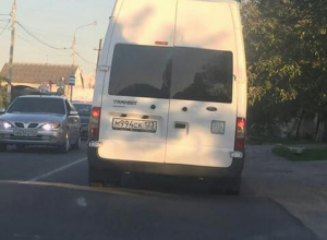 Женщину с детьми отказался везти водитель маршрутки в Новороссийске Женщину с детьми отказался везти водитель маршрутки в Новороссийске