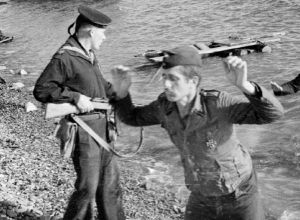 Новороссийск 75 лет назад: удар ниже пояса Новороссийск 75 лет назад: удар ниже пояса