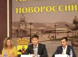 Всего час пришлось ждать бизнесменам Новороссийска встречи с заместителем губернатора Всего час пришлось ждать бизнесменам Новороссийска встречи с заместителем губернатора