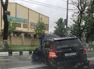 Видеорегистратор зафиксировал массовое ДТП в Новороссийске Видеорегистратор зафиксировал массовое ДТП в Новороссийске