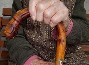 В Новороссийске пенсионерка избила до смерти 89-летнего мужа В Новороссийске пенсионерка избила до смерти 89-летнего мужа