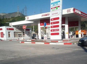 Рост цен на бензин в России на текущей неделе прогнозирует «Финам» Рост цен на бензин в России на текущей неделе прогнозирует «Финам»