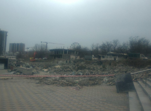 Что появится на месте «самостроя» на городском пляже Новороссийска Что появится на месте «самостроя» на городском пляже Новороссийска