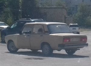 Новороссийцы все чаще бросают свои автомобили Новороссийцы все чаще бросают свои автомобили