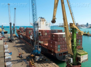 Новороссийский порт удерживает лидерство среди портов России по грузообороту Новороссийский порт удерживает лидерство среди портов России по грузообороту