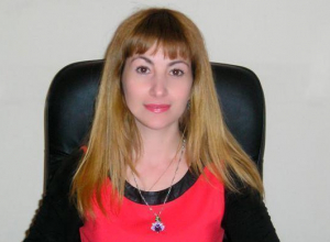 Галина Ниривняя, директор музыкального колледжа, празднует день рождения Галина Ниривняя, директор музыкального колледжа, празднует день рождения