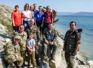 Останки защитника Малой земли, вместе с новороссийской землей, вернулись на родину Останки защитника Малой земли, вместе с новороссийской землей, вернулись на родину