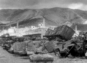 Новороссийск 75 лет назад: вражеская авиация сосредоточилась на самом уязвимом участке Новороссийск 75 лет назад: вражеская авиация сосредоточилась на самом уязвимом участке