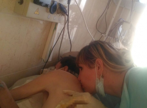 28-летний Евгений Гончаров полгода назад впал в кому и начал гнить заживо в новороссийской больнице 28-летний Евгений Гончаров полгода назад впал в кому и начал гнить заживо в новороссийской больнице