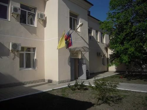 Год назад в новороссийской инфекционке тараканов не было Год назад в новороссийской инфекционке тараканов не было