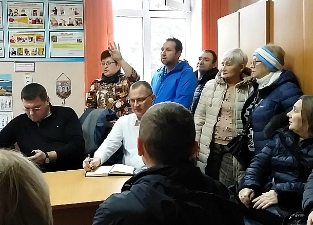 «Если вам наплевать на проблемы людей, освобождайте кабинет», - новороссийцы возмущены до предела «Если вам наплевать на проблемы людей, освобождайте кабинет», - новороссийцы возмущены до предела