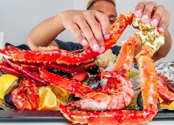 Хочу в Новороссийск за камчатским крабом и безглютеновыми макаронами: звонок в оперштаб по борьбе с коронавирусом Хочу в Новороссийск за камчатским крабом и безглютеновыми макаронами: звонок в оперштаб по борьбе с коронавирусом