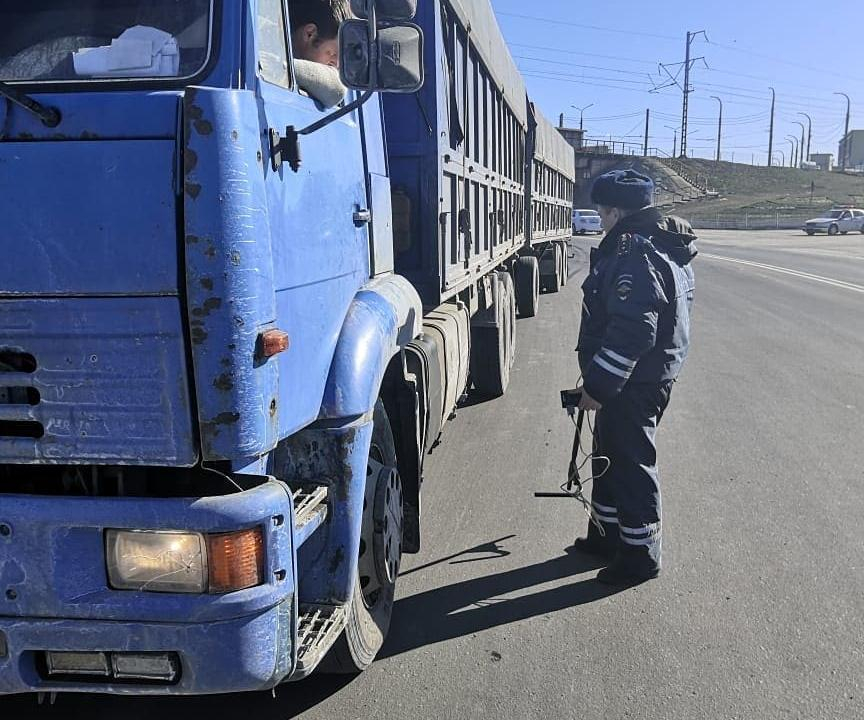 Главных вонючек на дорогах Новороссийска поймали и наказали Главных вонючек на дорогах Новороссийска поймали и наказали