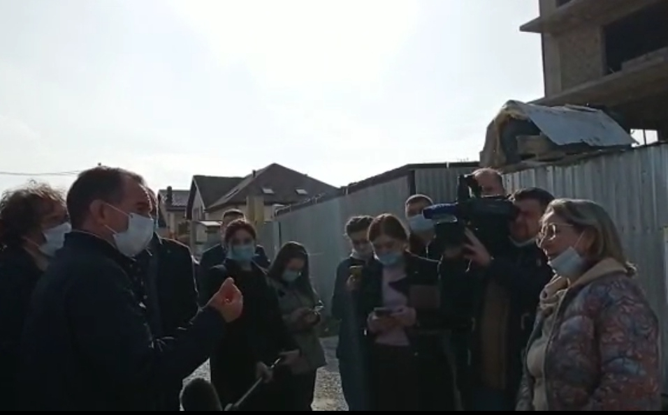 В ходе проверки застройки Новороссийска губернатор заехал на Сливина, 5 В ходе проверки застройки Новороссийска губернатор заехал на Сливина, 5
