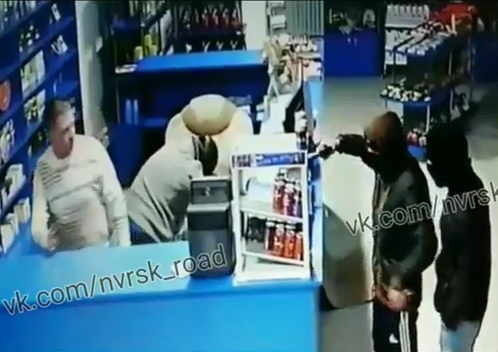 Неизвестные ограбили АЗС в Новороссийске Неизвестные ограбили АЗС в Новороссийске