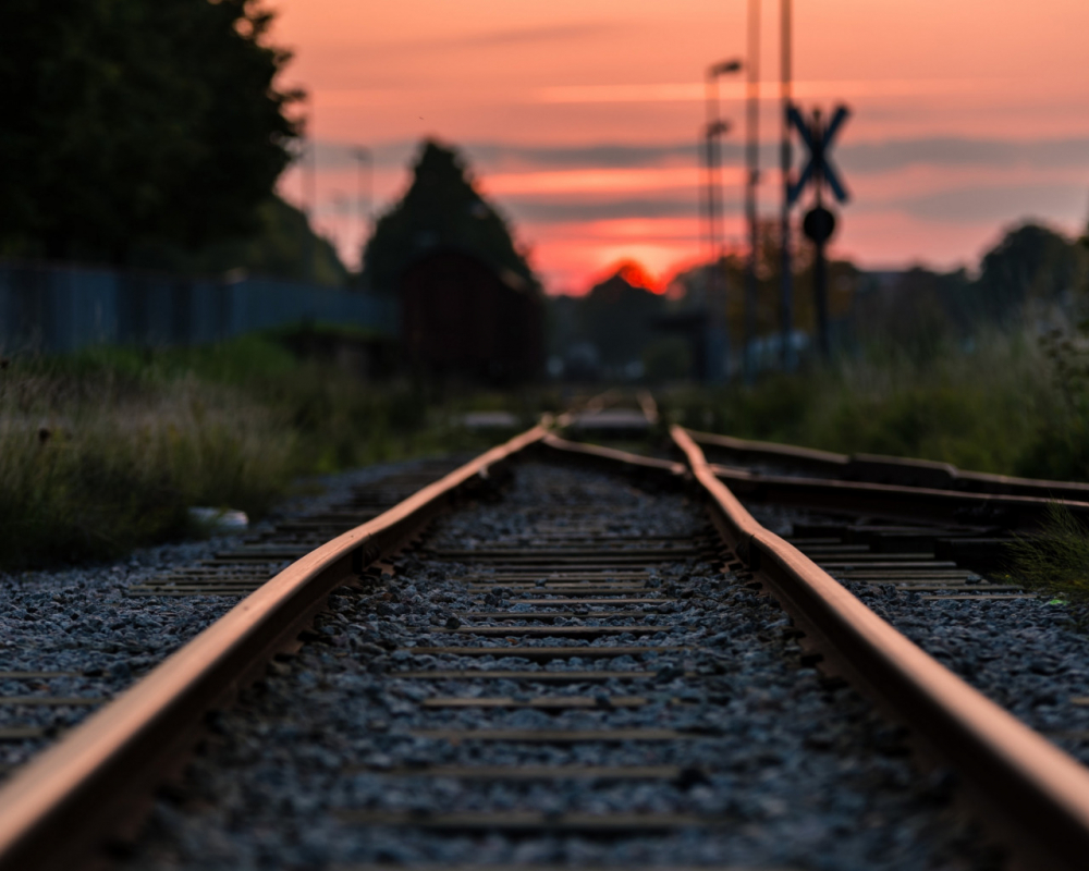 16-летнюю девушку насмерть сбил поезд недалеко от Новороссийска