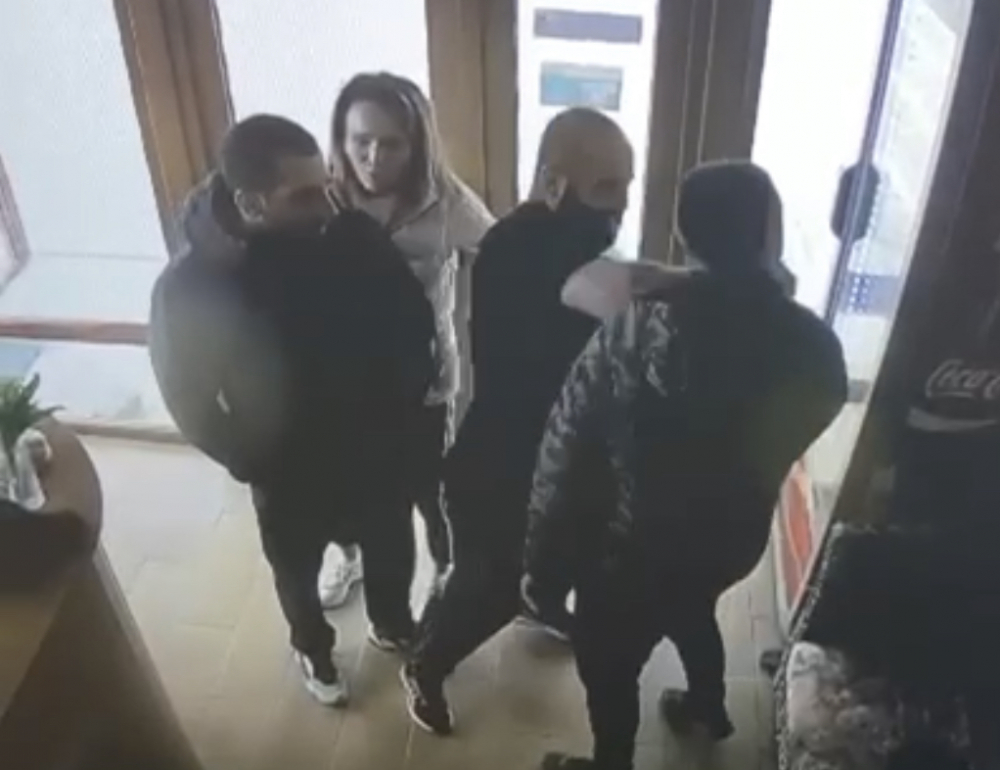 «Весь в крови, множество гематом»: жесткая драка произошла на турбазе в Раевской