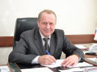 Депутат Александр Шаталов с каждым годом становится все беднее и беднее