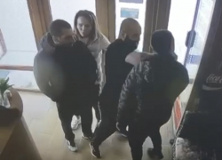 "Весь в крови, множество гематом": жесткая драка произошла на турбазе в Раевской 