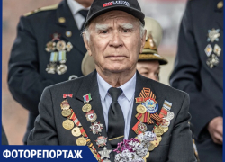 Эмоциональная сторона парада в фоторепортаже "Блокнот" Новороссийск 