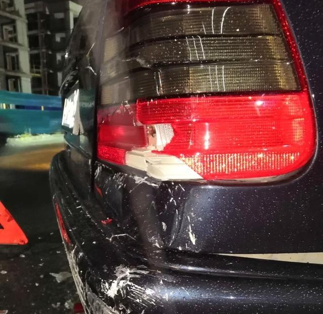 Машина новороссийца пострадала от неизвестной «четырки»
