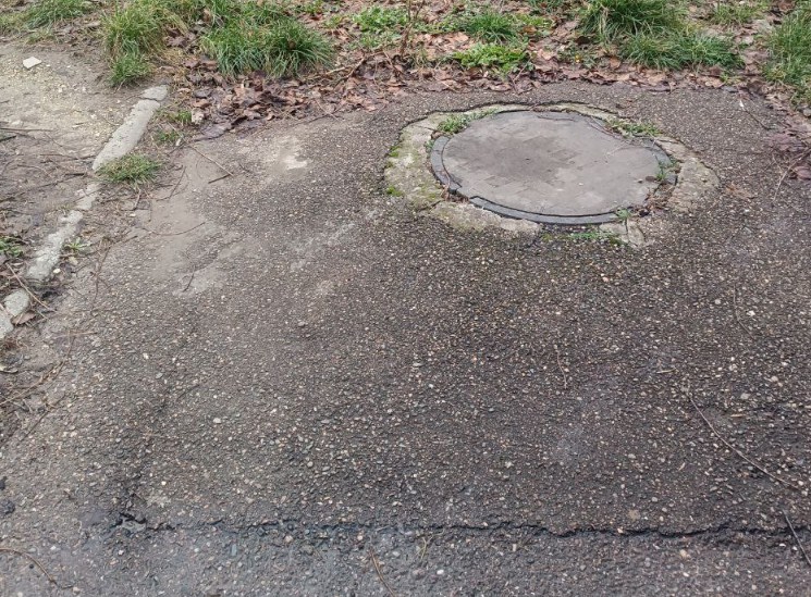 Течь на ул. Суворовской, г. Новороссийск